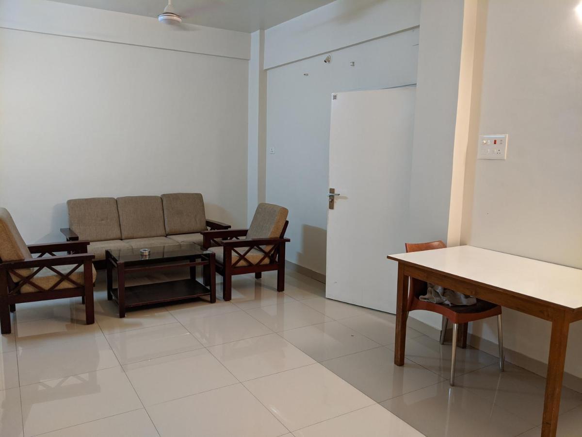 Suryavilla Hotel Pune Exterior foto